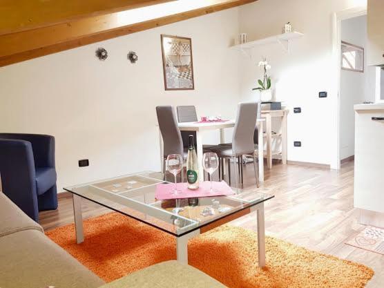 Casa Vacanza Zaira & Claudio Pianello Del Lario Buitenkant foto